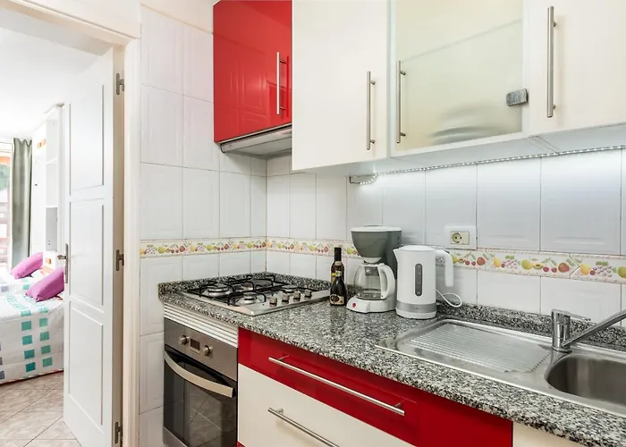 421 Olympia Building Remodelling * פלאייה דה לאס אמריקס