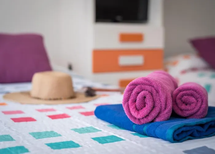 421 Olympia Building Remodelling * プラヤ・デ・ラス・アメリカス